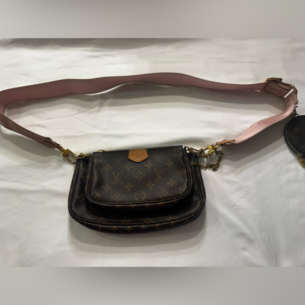 Louis Vuitton Mini Pochette with coin purse and pink strap. - Picture 2 of 9